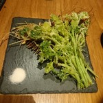 寧々家 - 芹の天ぷら