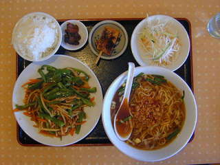 中華菜館　味香園 - 青椒肉絲ランチ（台湾ラーメン）(700円)(2017/01/17)