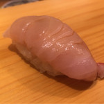 Sushi Arai - 銚子金目。脂は回っていて甘みある脂がまったりとした余韻だが寝かせないとのこと。美味！