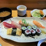 Sushi Takumi - にぎり寿司ランチ　800円