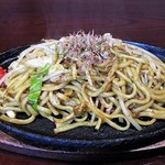 Takechan - カレー焼ソバ　750円