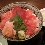 Shoya Ichinoseki Ten - マグロ丼700円、お新香、味噌汁付