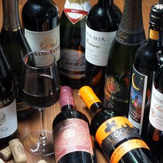 【グラスワインが豊富】世界各国のワインがリーズナブルに♪