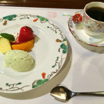 Rogier - なんとキュウリのアイスクリーム！