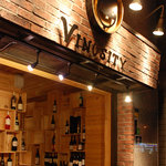 ヴィノシティ - 入口写真　今川橋交差点方向から