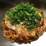 お好み焼 鉄板焼 空 - 肉玉そば唐麺バージョン ねぎトッピング