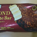 セブンイレブン - アーモンドチョコバー 200円 アーモンドたっぷりでうまかった！