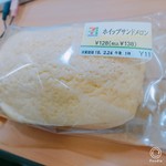 セブンイレブン - ★★★ホイップサンドメロンパン 138円 この値段でこの美味しさはパン屋さんには出せないな