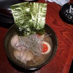 とりやたまや - 〆の鶏ガラ醤油ラーメン