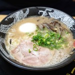 Hakata Ikkosha Sohon Ten - ■一幸舎味玉ラーメン 800円