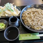 そば処 本陣 - 天ざる大盛り（￥1.200）
