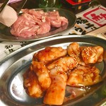 ホルモン焼肉酒場 元町ロマンス - せせり・牛ホルモン