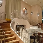 リストランテ ル・ミディ ひらまつ - 非日常空間