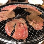 神戸牛・個室焼肉 大長今 - 塩タン