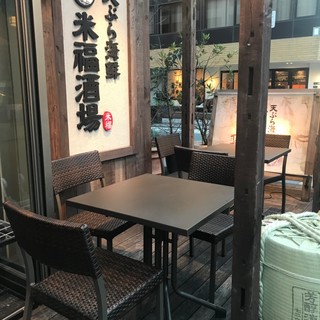 いつもより飲み過ぎる？「テラス席」あります♪