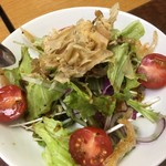 大衆割烹 あら川 - 野菜サラダ(600円)