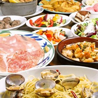 コース料理はお一人様1,800～5,000までと豊富にご用意