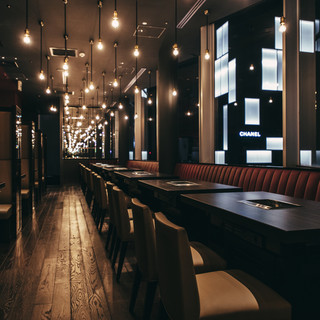 BOX 좌석, 개인실, 10명 대규모 인원 등 다양한 상황에 대응 가능합니다.