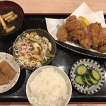 よし乃 - からあげ定食  100０円