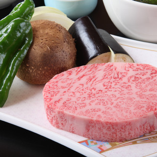 Indulge in Premium "Hida Beef" with Thick, Hearty Steak Cuts