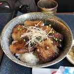 Genkiya Morioka Ten - 白金豚の味噌漬け焼丼　￥690　：味が濃くて香ばしくご飯がすすむ