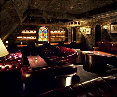 48 HOME'S BARの店内の様子