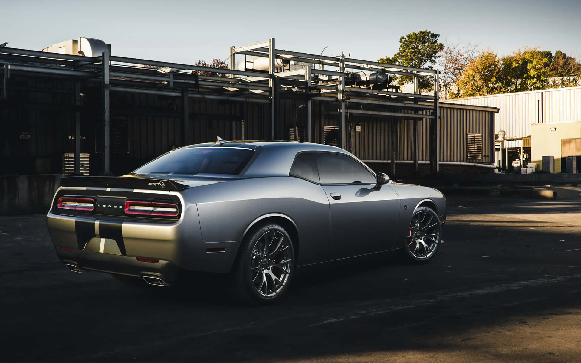 Lepaskan Kekuatan Liar Dari Dodge Hellcat Wallpaper