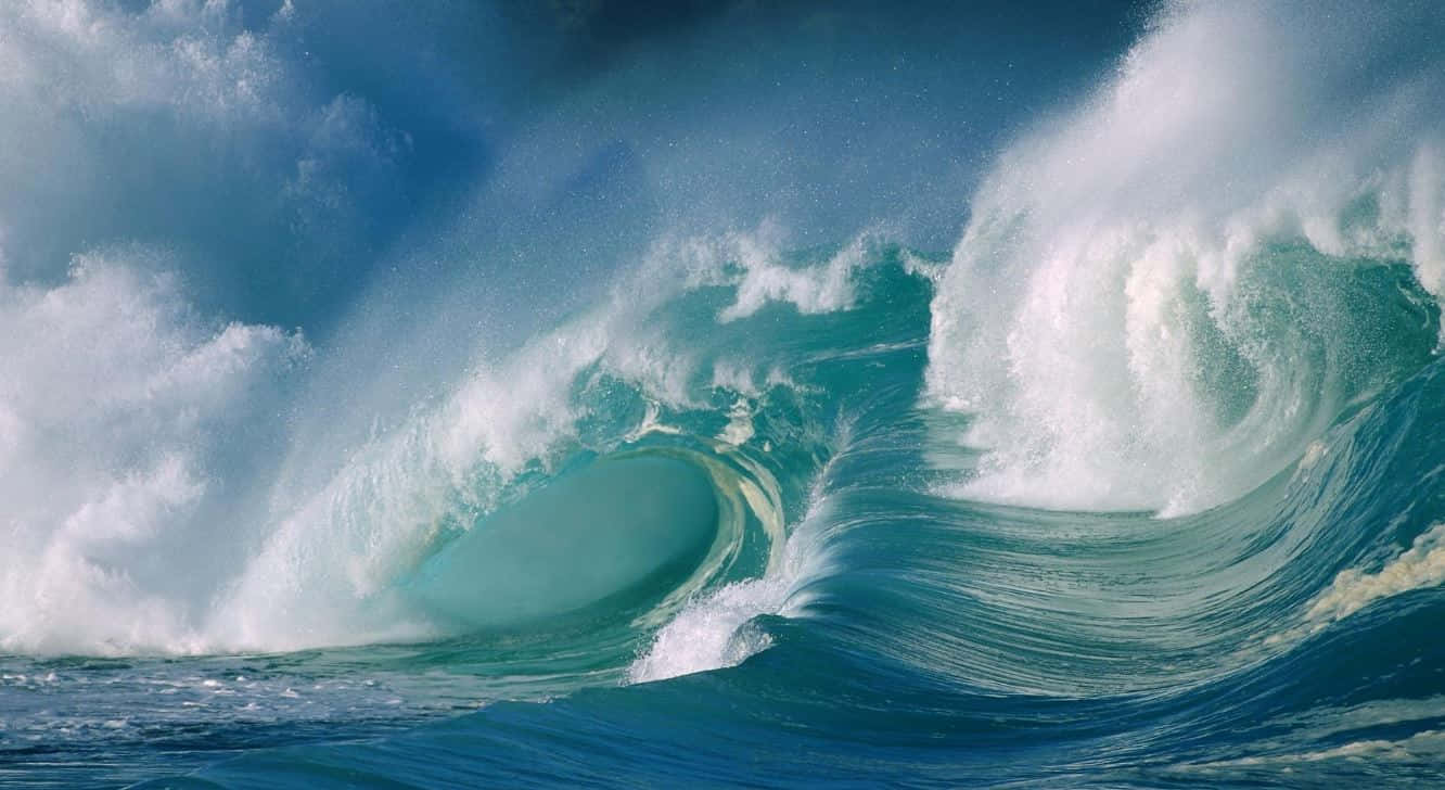 Marées Océaniques Majestueuses Au Coucher Du Soleil Fond d'écran