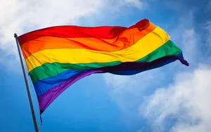 Sötlgbt Regnbågsflagga Som Vajar. Wallpaper