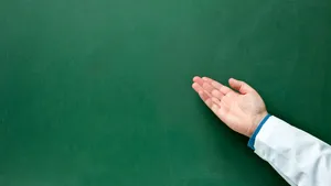 Lanskap Hijau Solid Yang Subur Dan Cerah Wallpaper