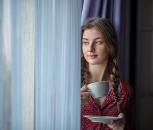 Cangkir Te Dan Kepang Wallpaper