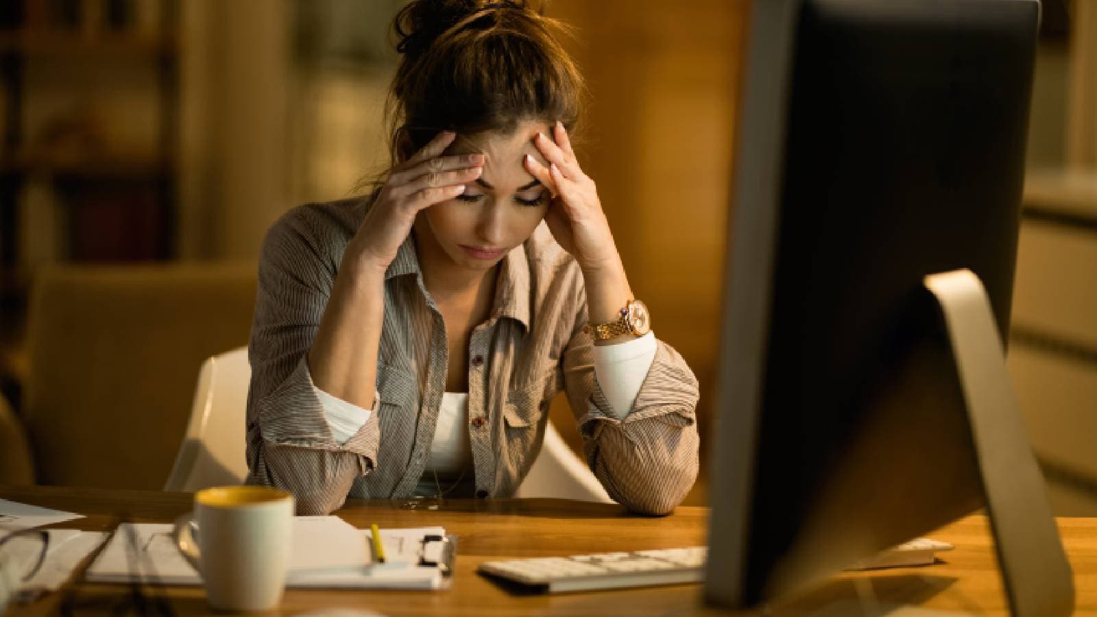 relationship stress apki zindagi ko prabhavit na kare iska dhyan rakhna hai