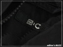 完売ブラック！編集者が真っ先にゲットした「ユニクロ：シー」の黒い春アウターはシャツのような軽い着心地。 [編集者の愛用私物 #175]