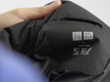 「ユニクロ」の黒い“シームレスダウンジャケット”に大人スラックスを合わせたひと味違う真冬のブラックスタイル！【服好きたちのダウンスナップ #2】