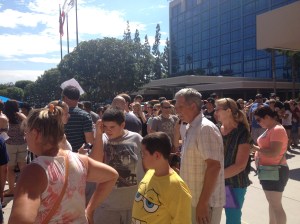 expo crowd