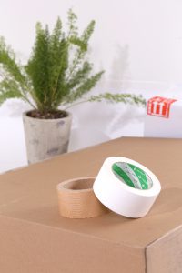 引越し準備の為のガムテープ