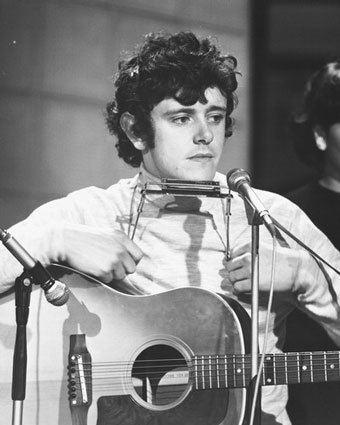 Donovan New album catches the wind for Donovan Beat Magazine