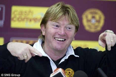 Stuart McCall Stuart McCall set for Sheffield United talks Daily Mail