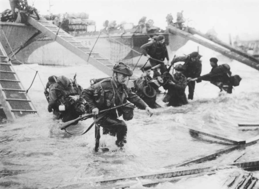 British Troops During The Normandy Invasion