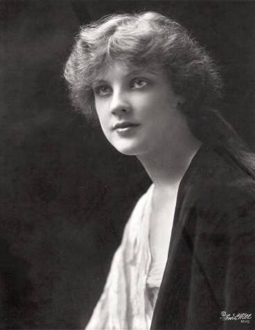 Justine Johnstone Glamour Shot