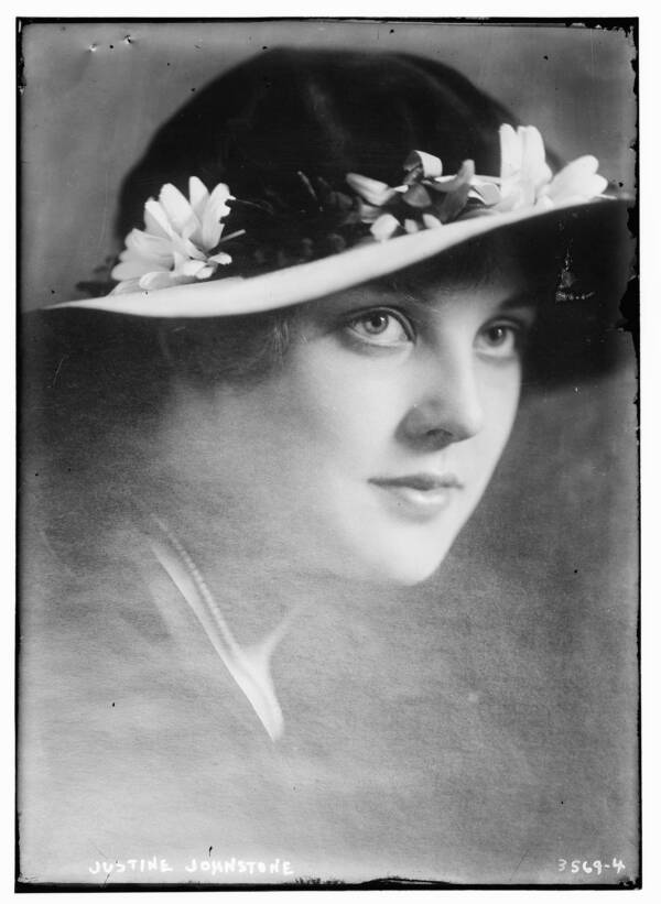 Justine Johnstone Wearing A Hat