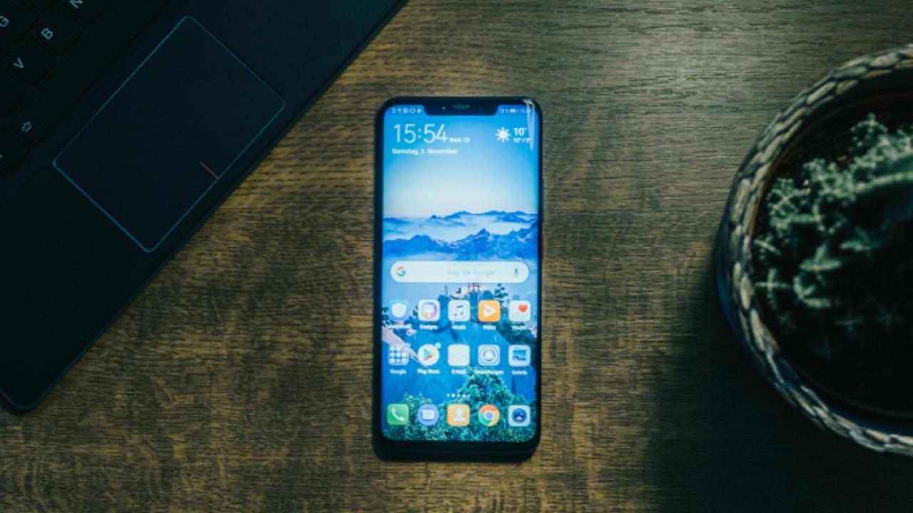 Gesture navigation and split screen