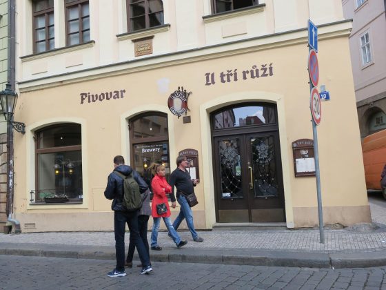 U tří růží Praha