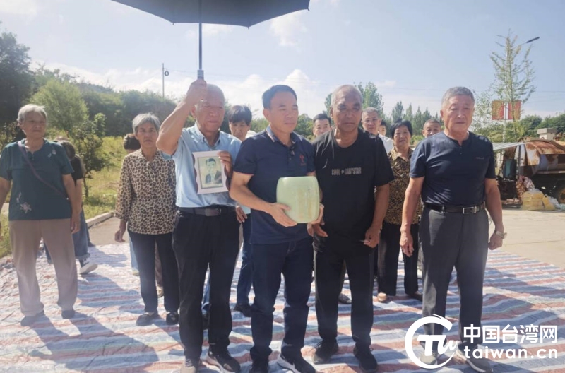 “灵魂摆渡人”施以援手 潍坊籍去台老兵梦圆金秋