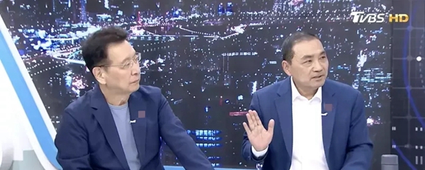 侯友宜曝:蓝白破局后每天联系郭台铭 争取泛蓝终极团结