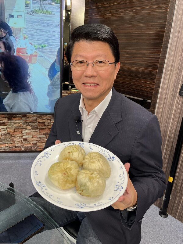 韩国瑜“最爱水煎包店”爆红!民众打卡:我们要跟着吃