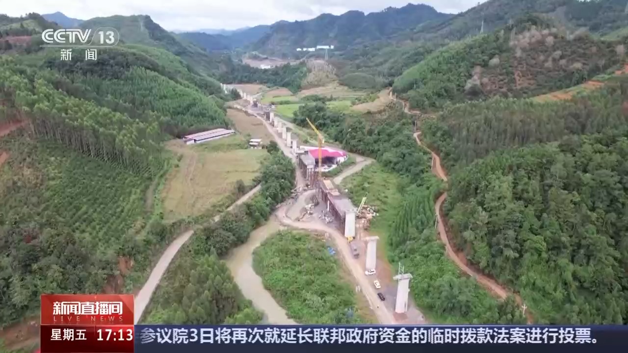 工艺为桥 文脉同源 台胞打卡民间工艺精品展共叙两岸情