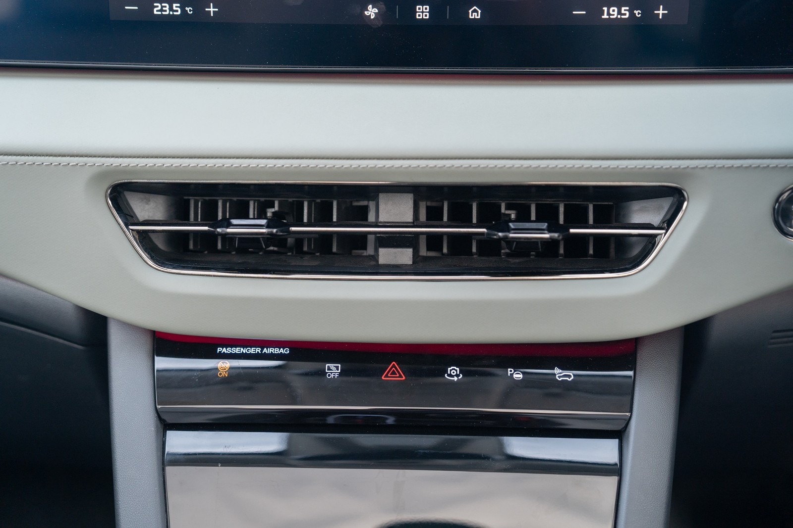 Mahindra XEV 9e Front Ac Vent Mahindra XEV 9e Front Ac Vent