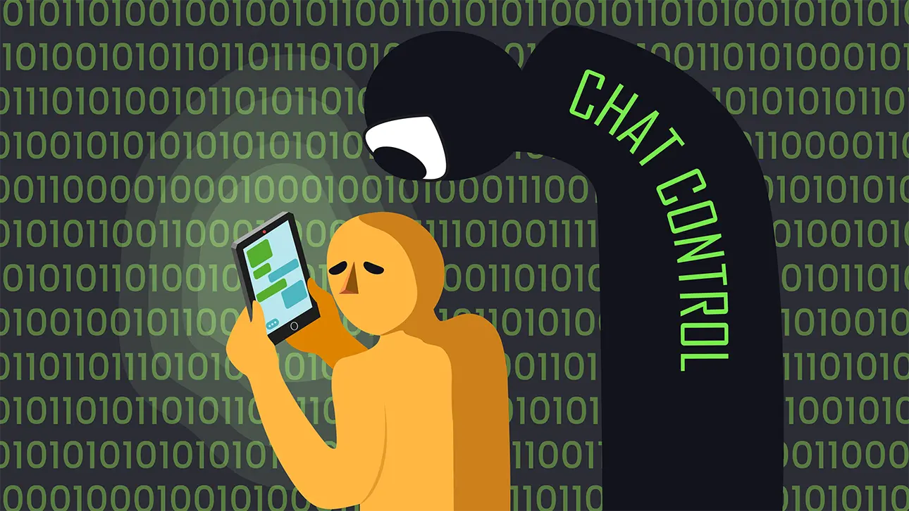 En stiliserad illustration av en person som håller en mobiltelefon medan en stor, mörk, böjd figur märkt ”Chat Control” lutar sig över och övervakar skärmen. Bakgrunden består av binärkod som symboliserar digital övervakning. Personen ser orolig ut och håller telefonen tätt intill sig.
