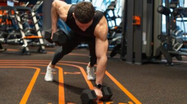 The Best Dumbbell Ab Workout for Every Experience Level